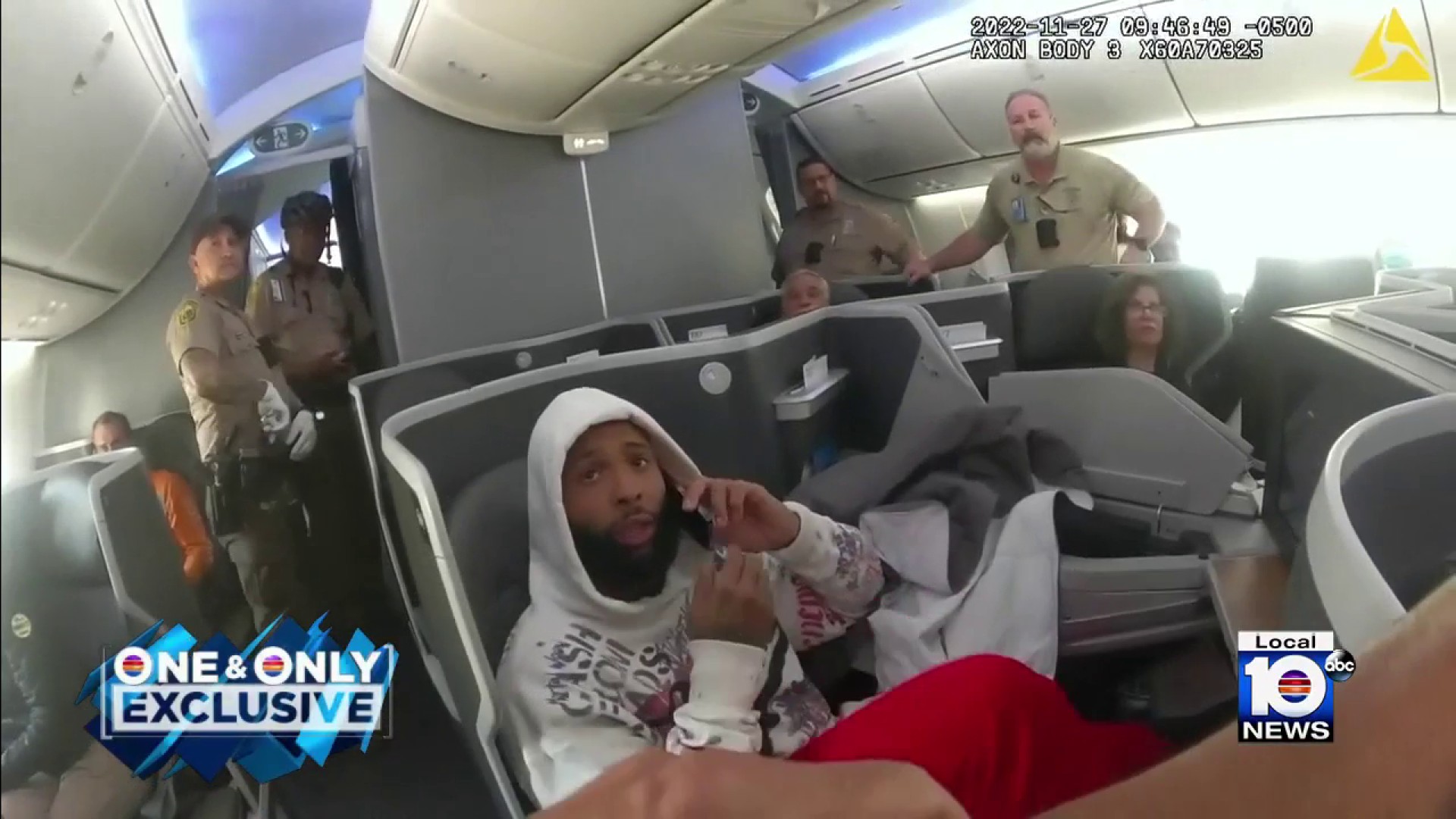 Odell Beckham Jr escorted off plane by police in Miami, calls