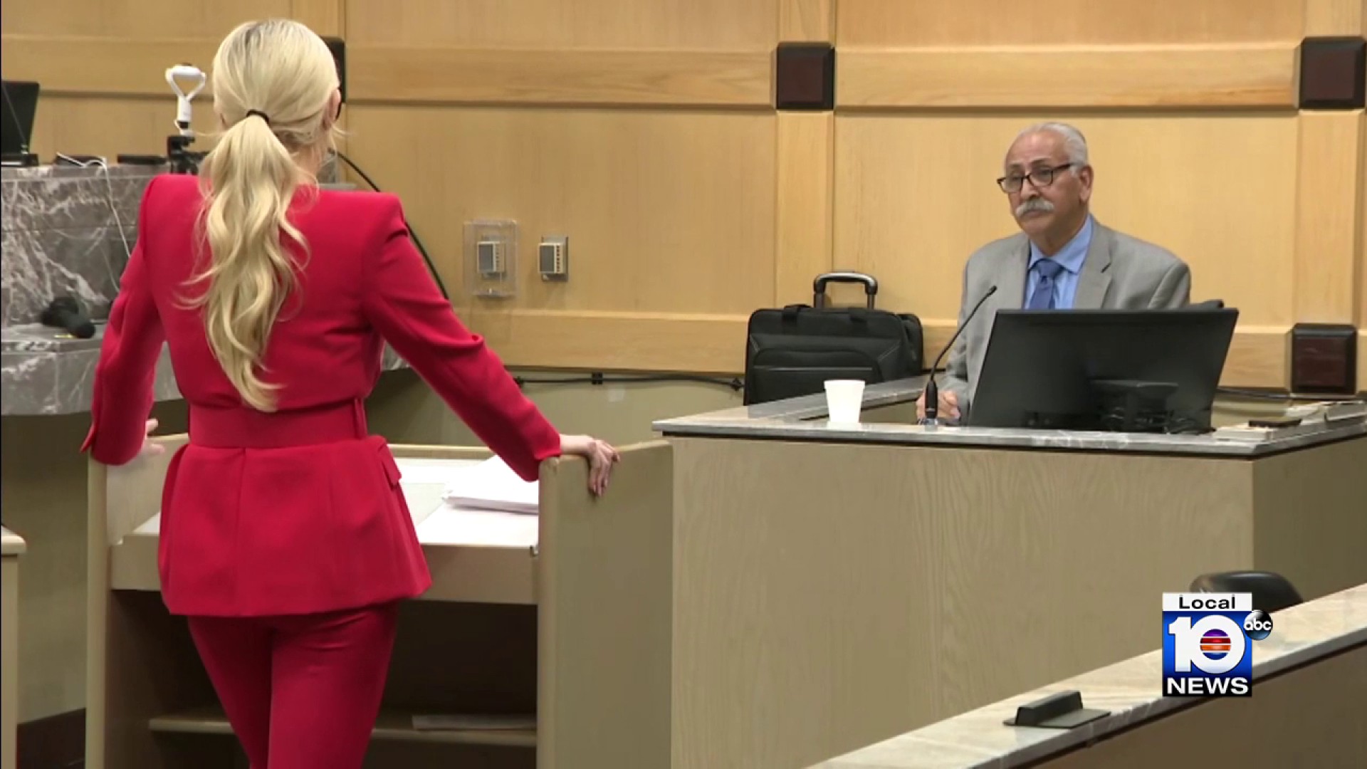 Brezzer Xxx Video - XXXTentacion murder: Here is what defense's gang expert wants to tell jury