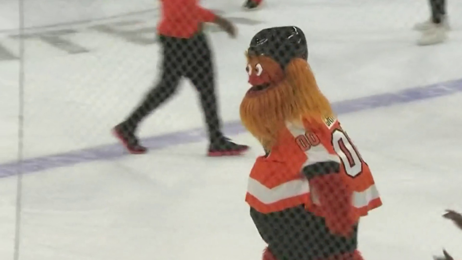 Flyers mascot Gritty accused of punching 13-year-old boy