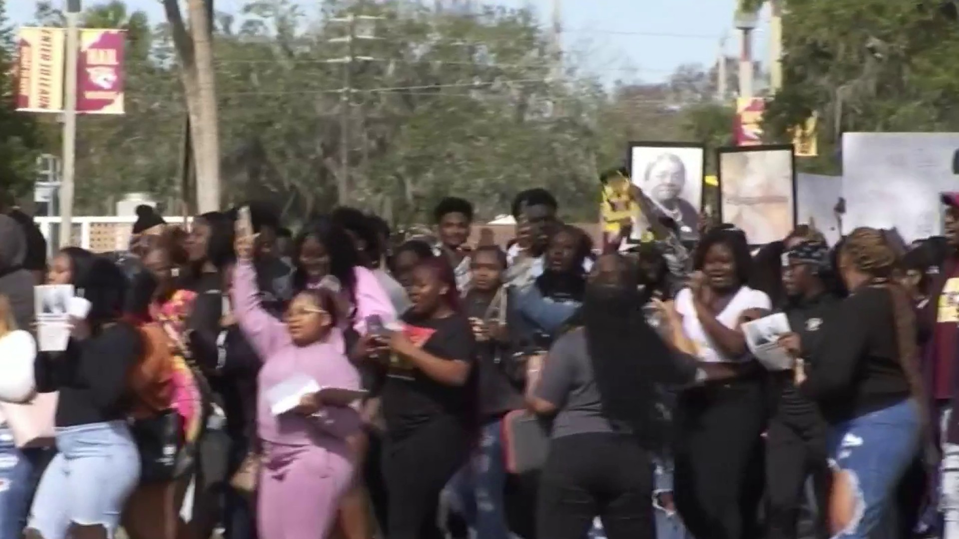 Bethune-Cookman students protest 'poor living conditions' following Ed Reed  video