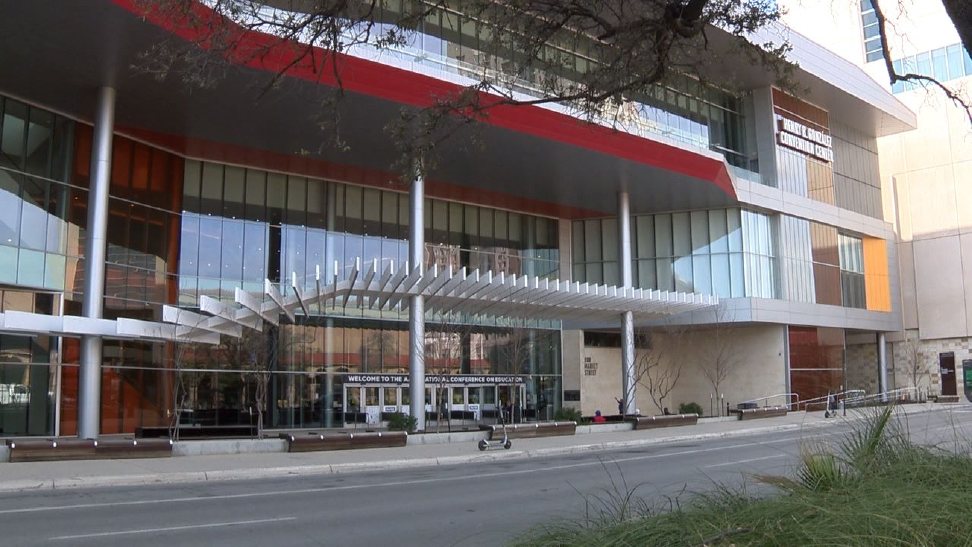Convention center employee accused of groping female coworkers, exposing himself in an elevator