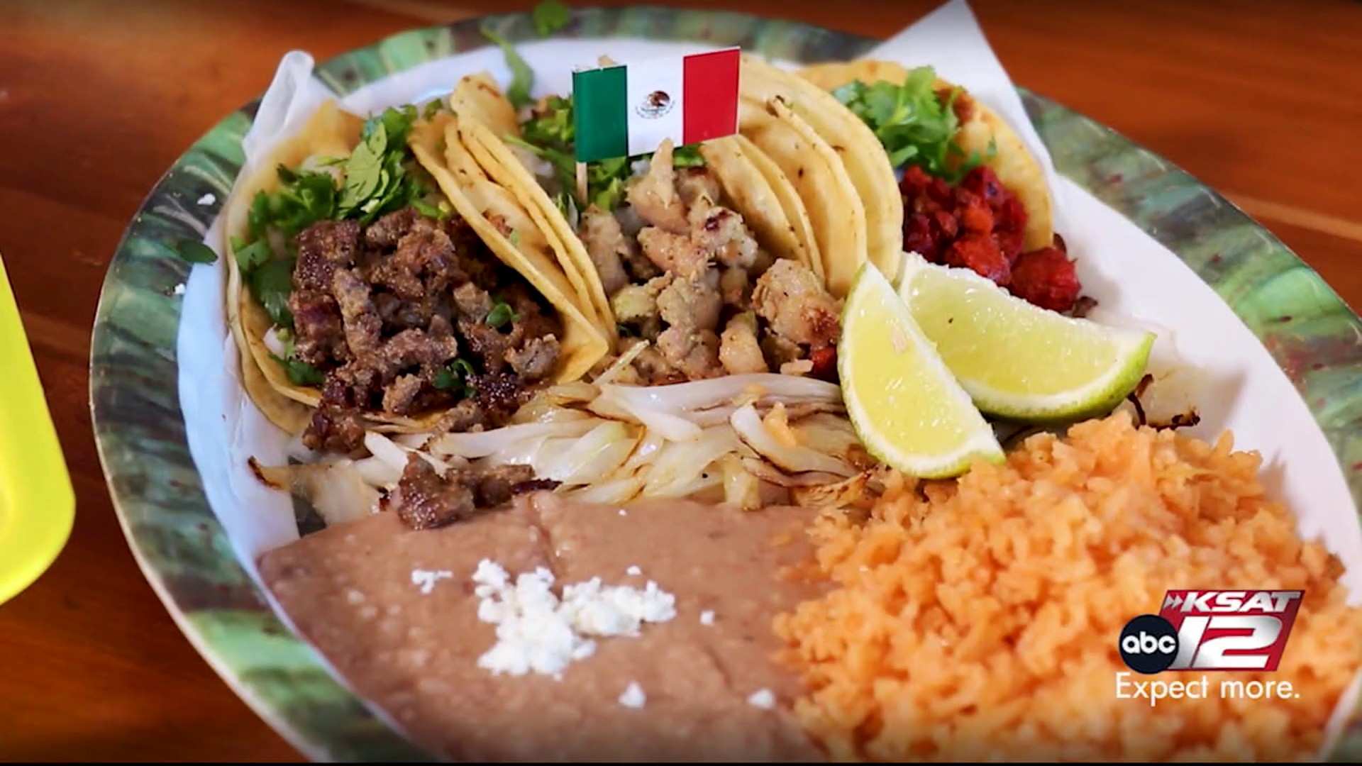 Texas Eats – Popular taco shop offers birria quesitacos, tortas, and street  tacos with decades-old recipes in Houston – Tacos Doña Lena