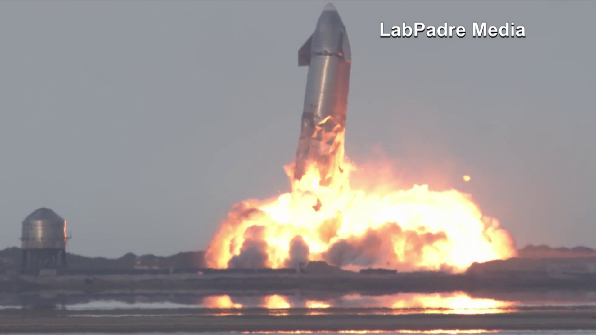 VIDEO: SpaceX Starship sticks landing after 3rd test flight in Texas but  still explodes