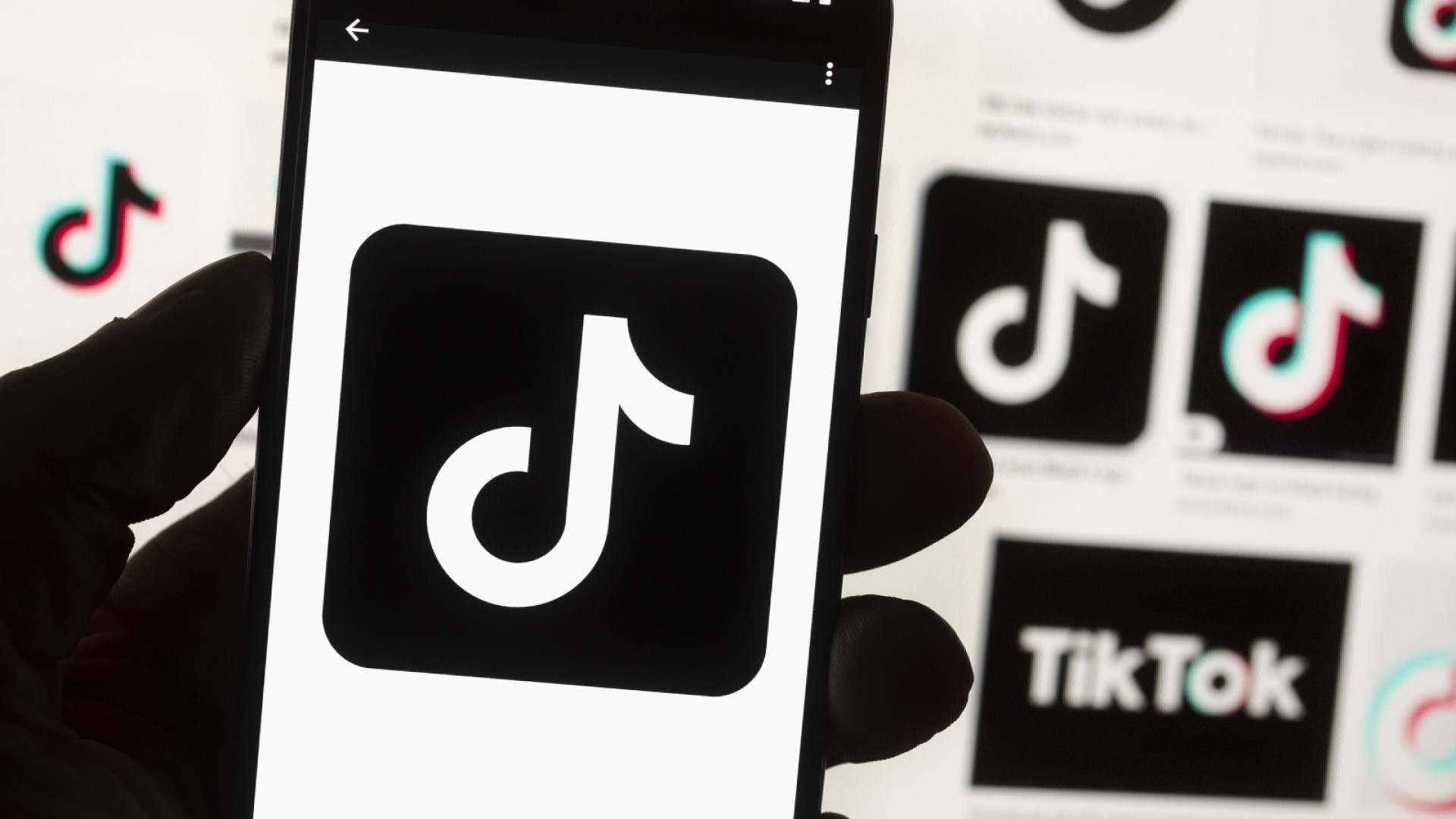 University of Florida to students, staff: Delete TikTok app from your phone