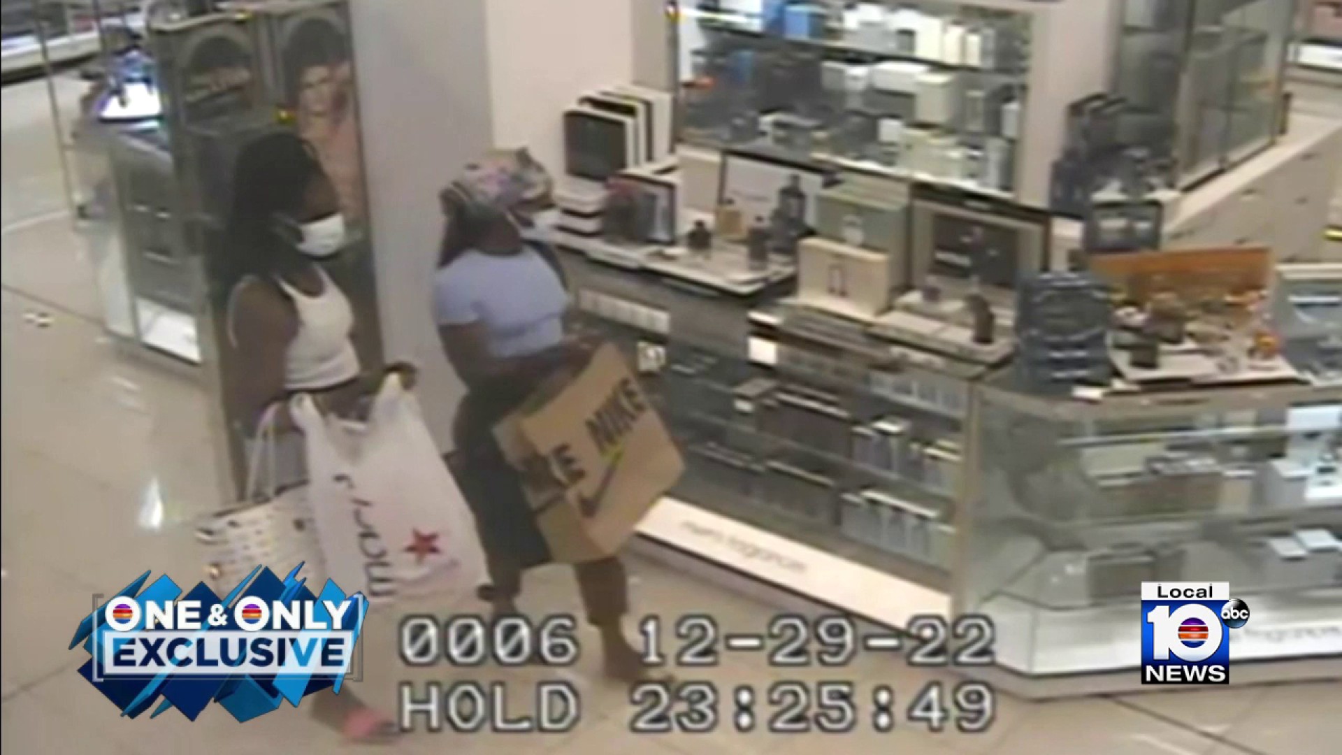ONLY in DADE on X: Dadeland Mall security catches woman stealing