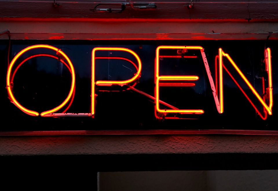 Orange County malls, salons and barber shops begin to reopen for indoor  business – Orange County Register