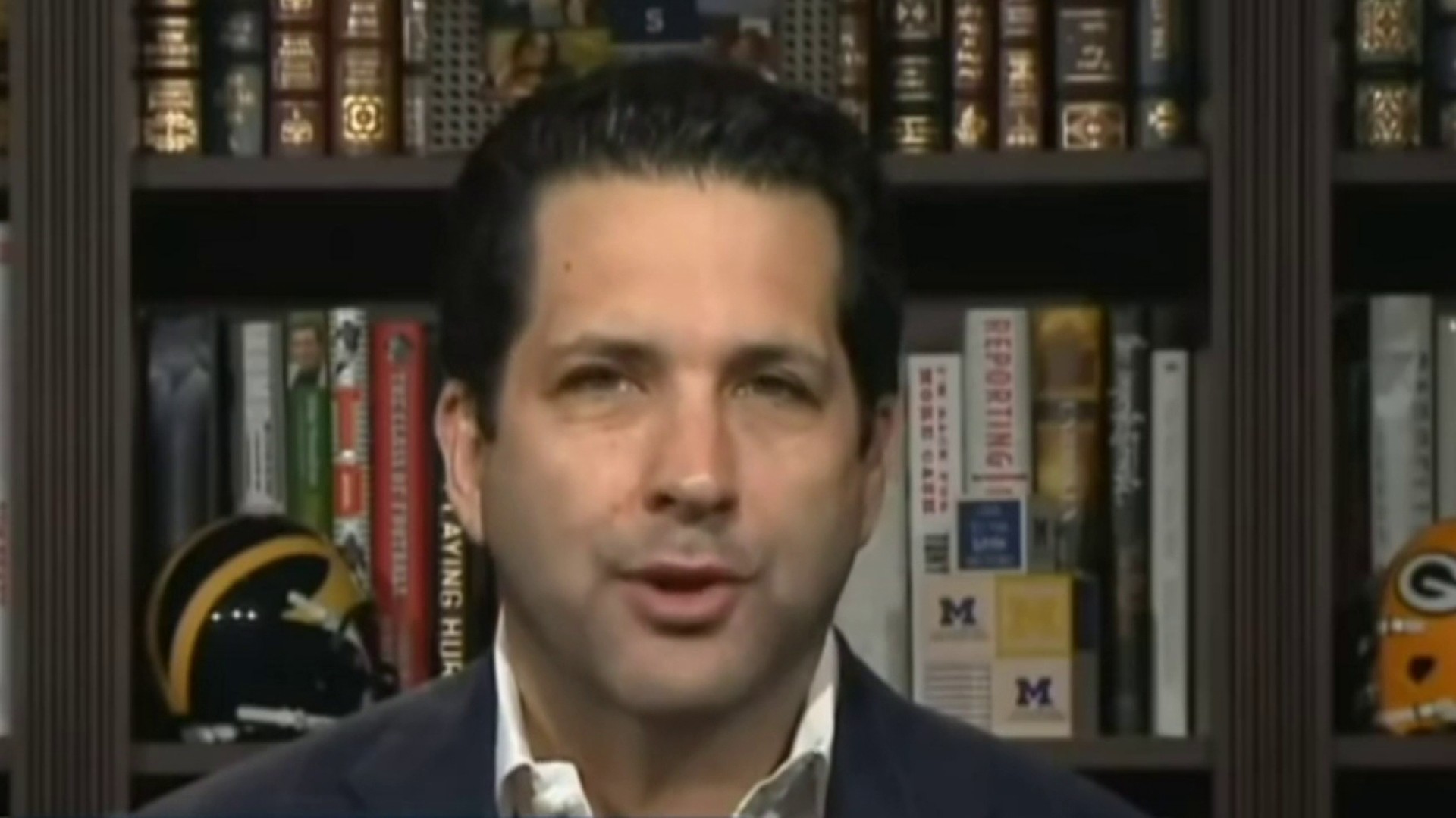 Adam Schefter surprises everyone with his No. 1 pick in the ESPN