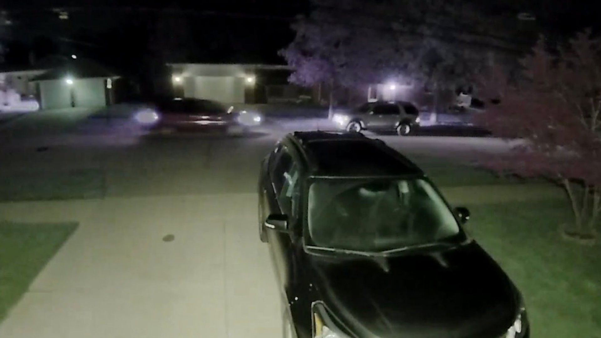 Doorbell cameras show car full of people driving around looking for  unlocked cars