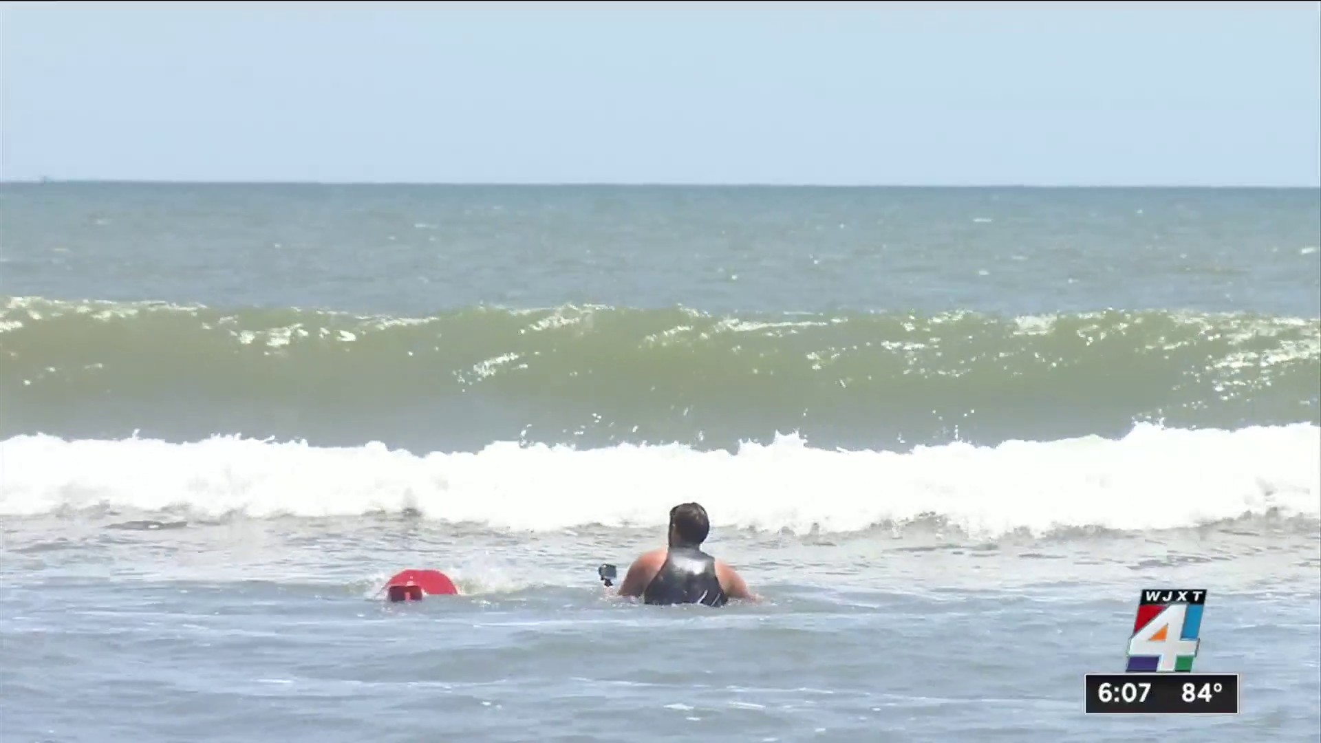 Jacksonville Jaguars Lifeguard Gives Advice To People Who Are Drowning