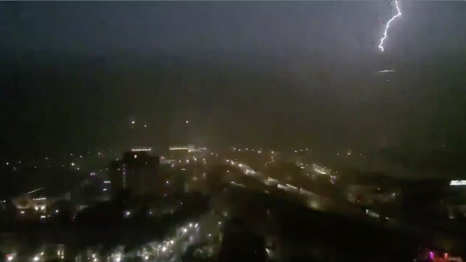 Incredible Video Shows Lightning Strike Tower Of The Americas In San Antonio 