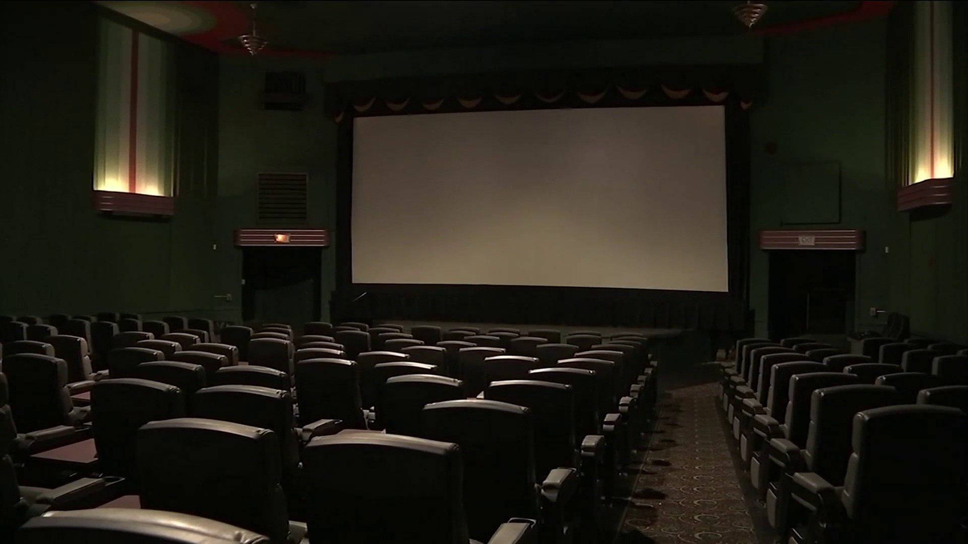 Florida Movie Theaters Can Reopen Doors Friday Under Desantis Phase 2 Plan