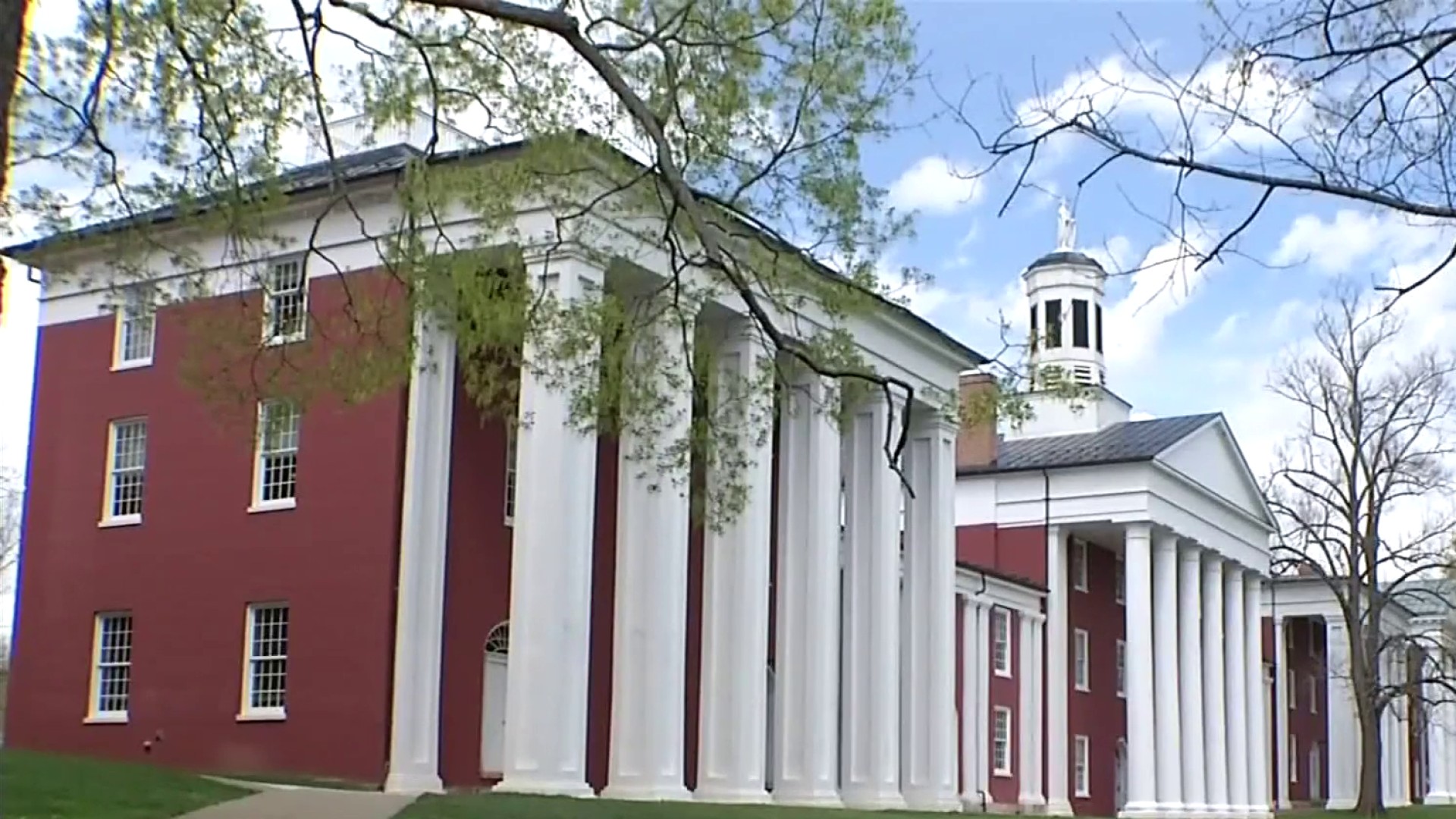Washington and Lee University will keep its name, Lee Chapel will not