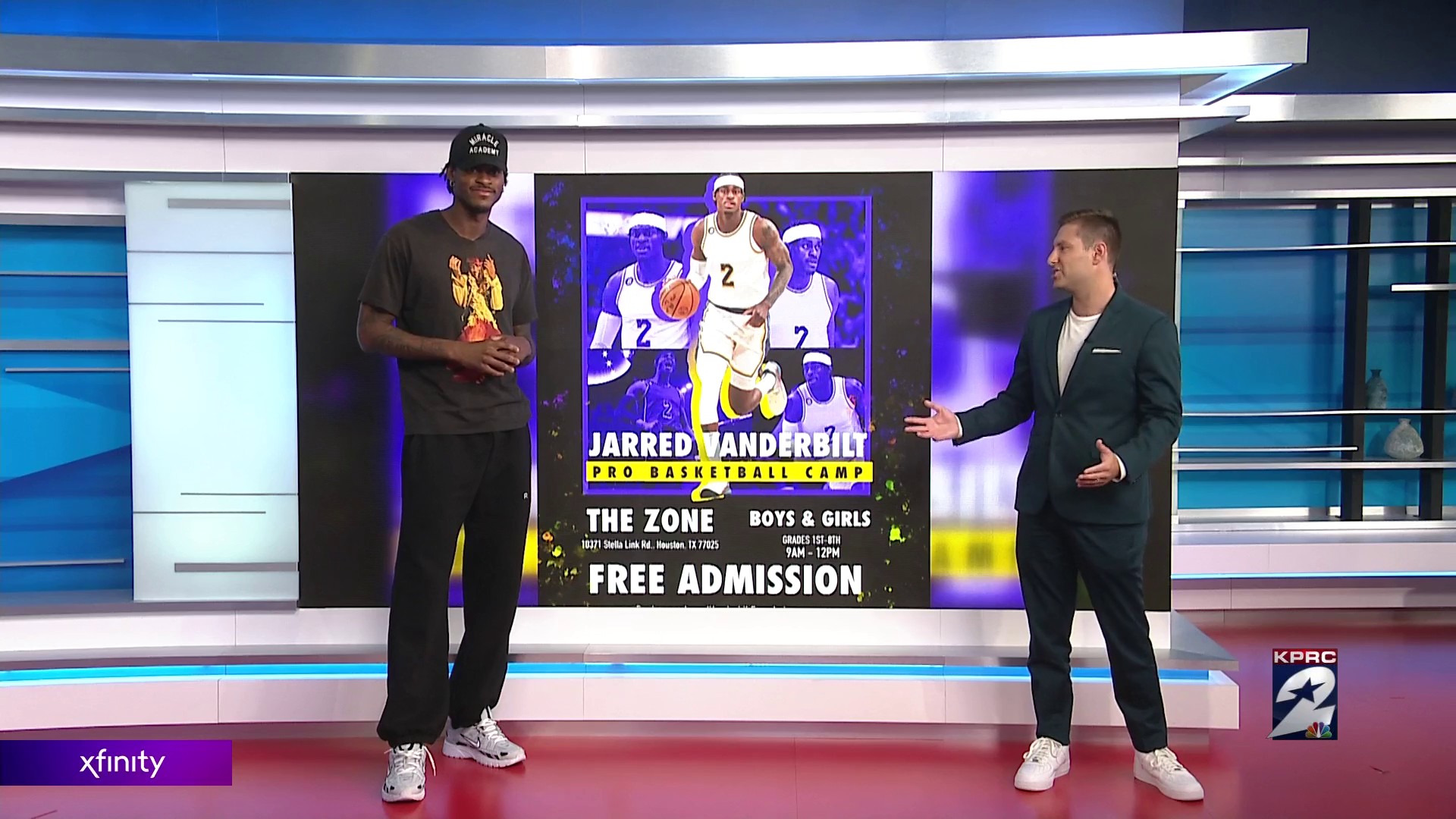Lakers Forwards LeBron James & Jarred Vanderbilt Reunite at Louis