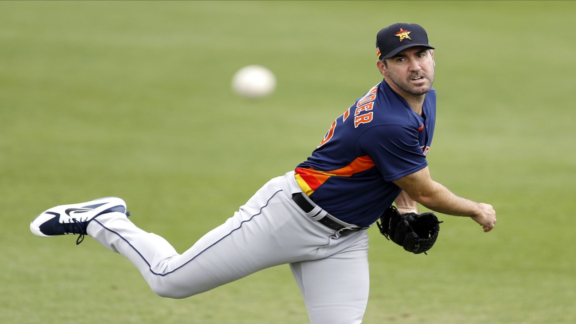 Who is on the Houston Astros' Opening Day roster?