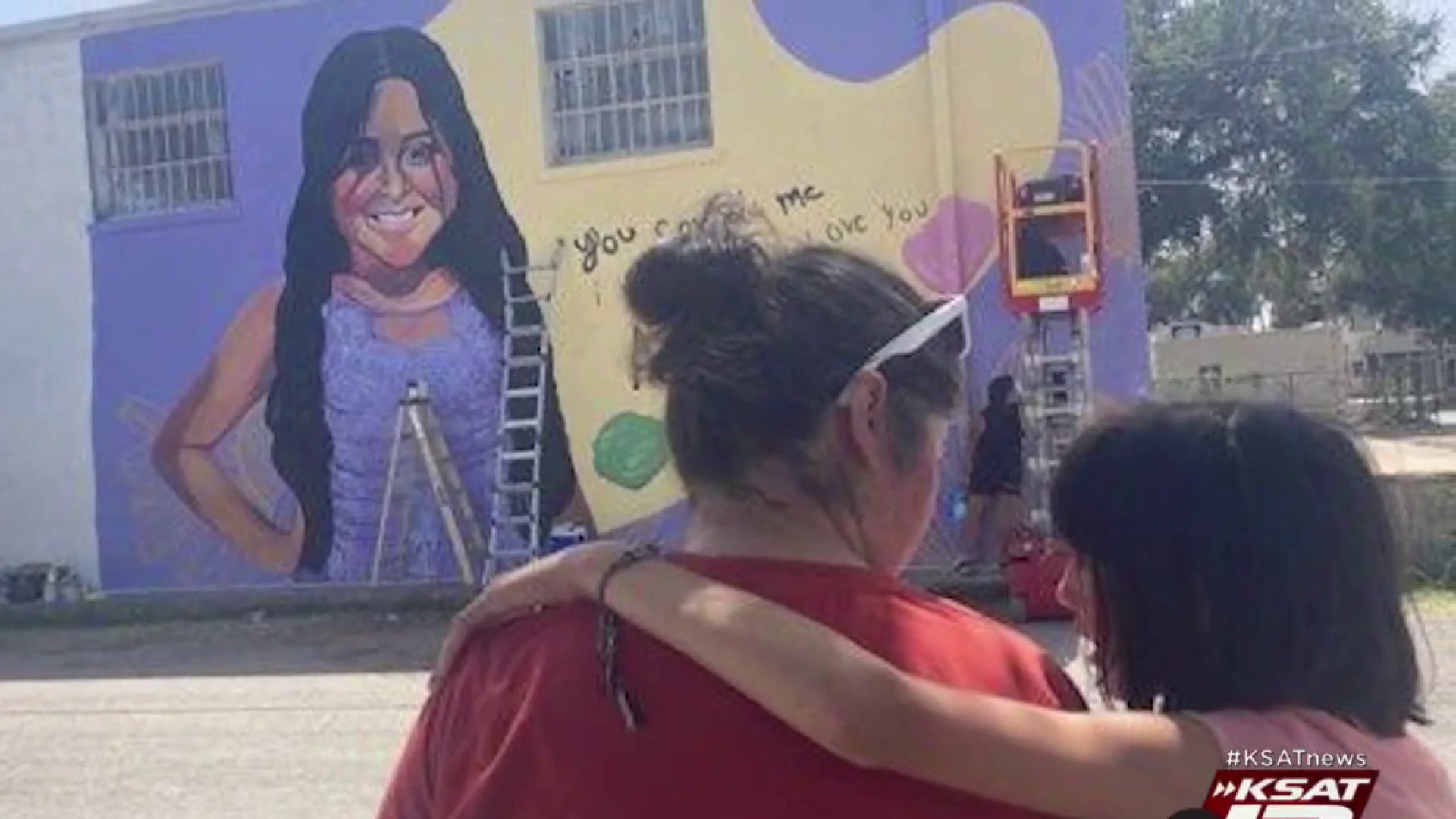 Uvalde shooting victims memorialized in town murals - The