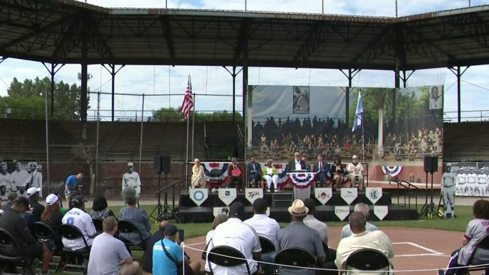 The official blog of historic Hamtramck Stadium: Tigers-Indians