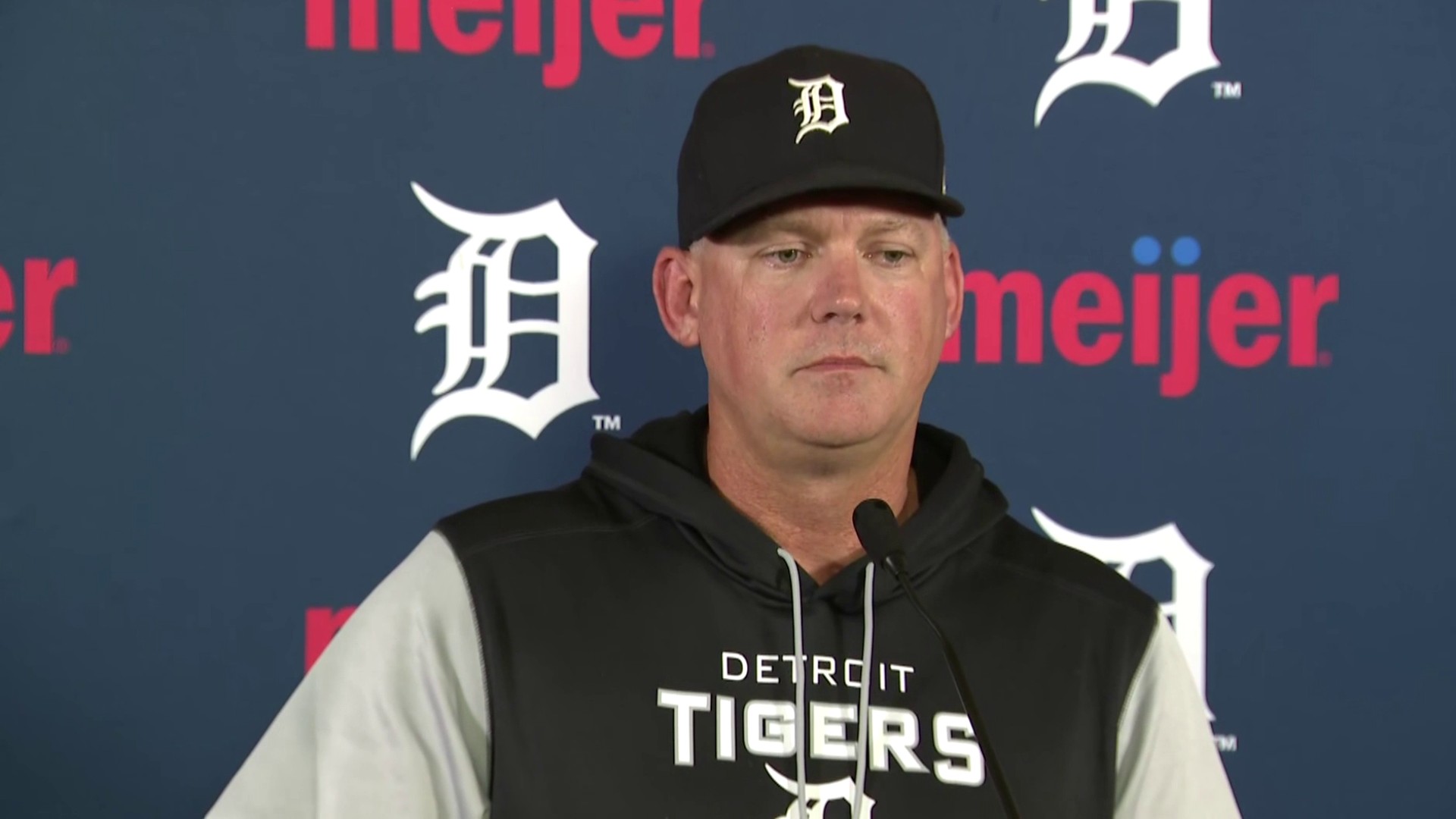 A.J Hinch on verge of becoming the Tigers' next manager