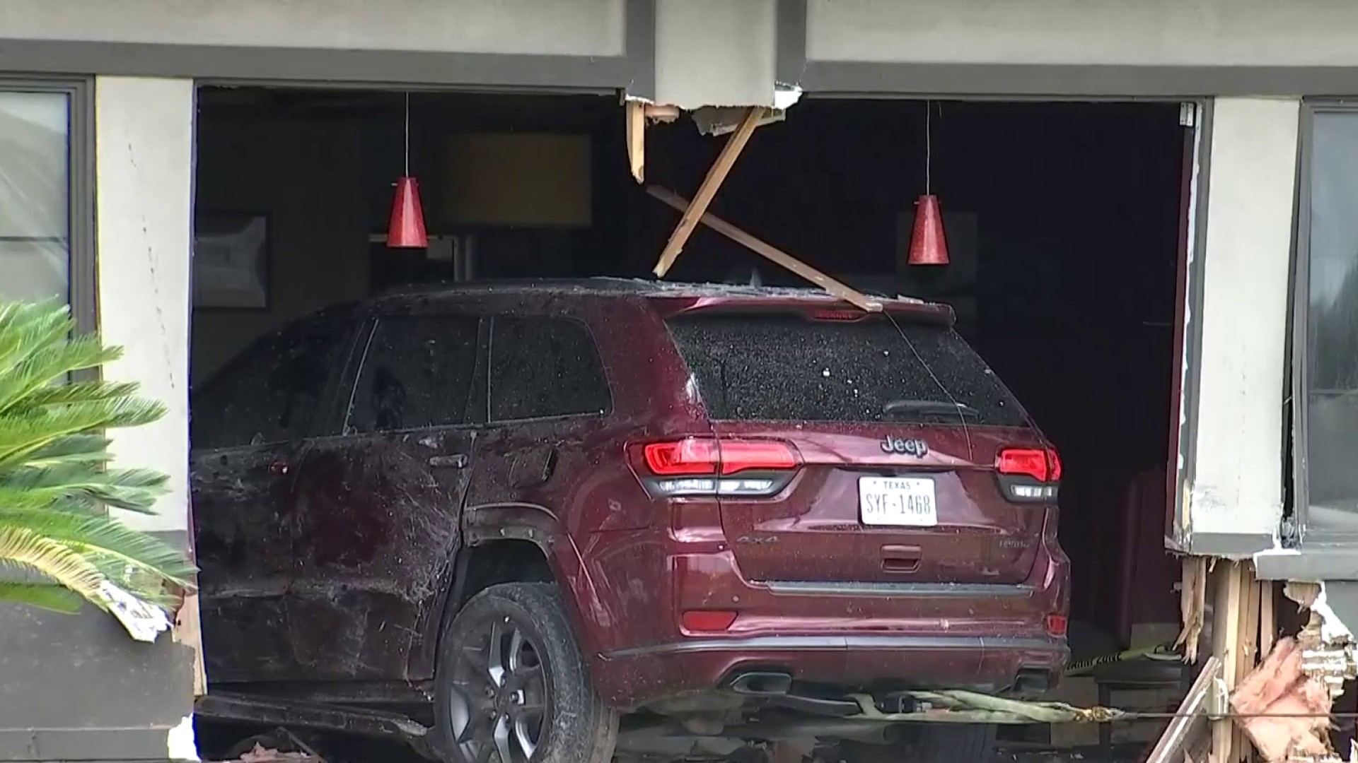 Denny's crash: Jeep crashes into restaurant in Rosenberg, TX, injuring 23,  police say - ABC7 Chicago