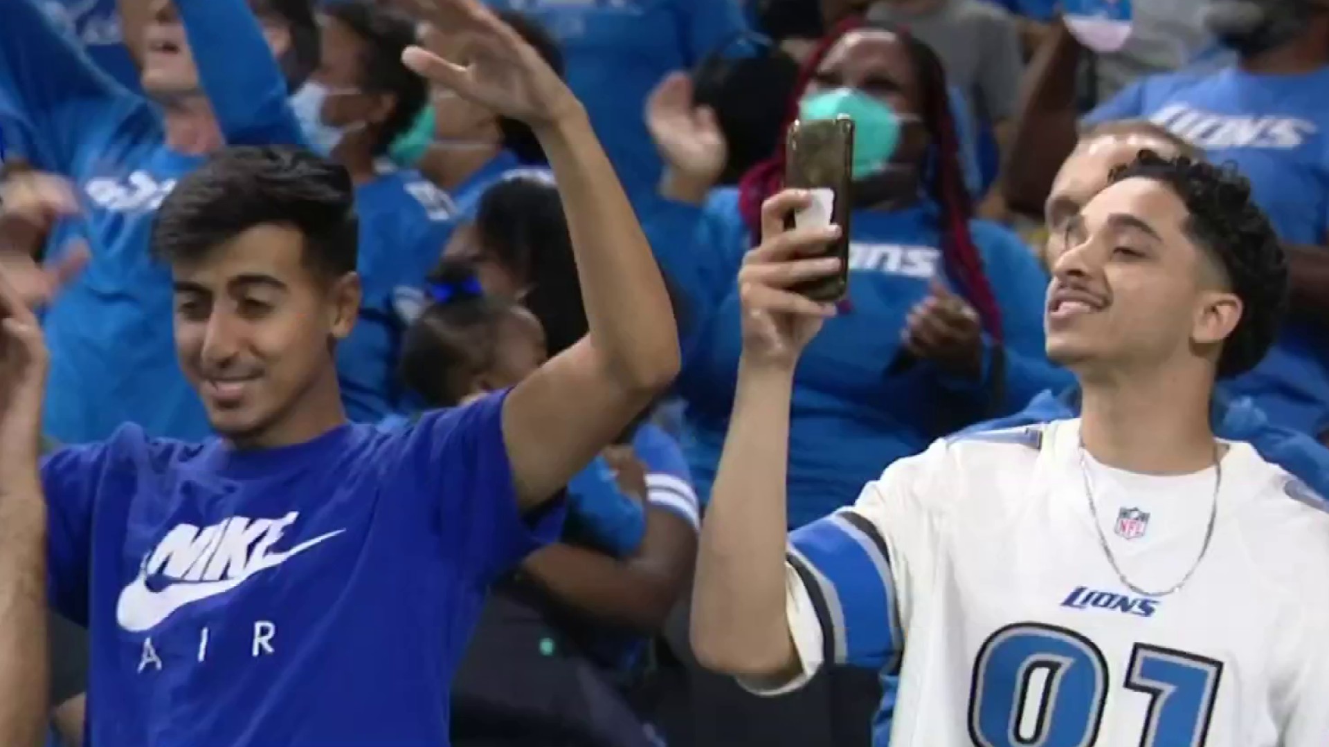 Ford Field Adds Standing Room Only Platform To Concourse For Lions-Packers  Game [PHOTO] - CBS Detroit