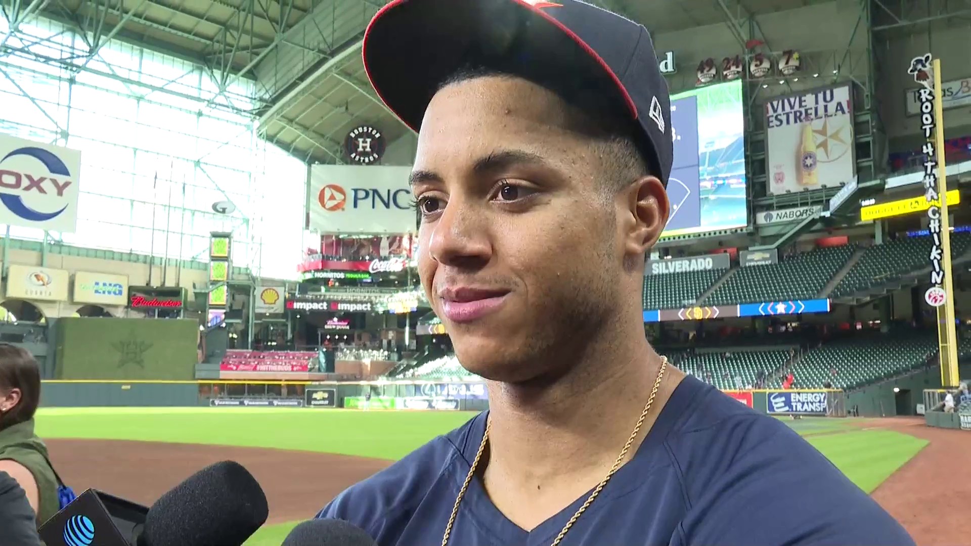 Castro recognized as Astros nominee for 2014 Roberto Clemente award