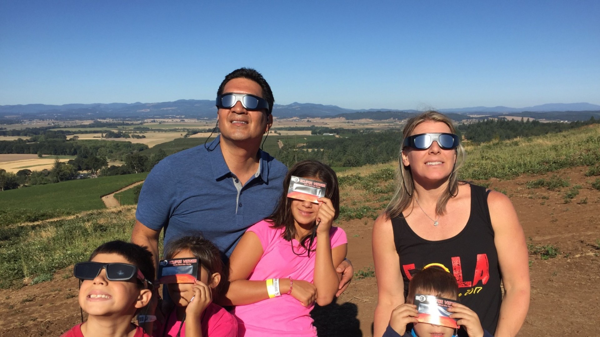 Need eclipse glasses? Some 7-Eleven stores have them – but hurry