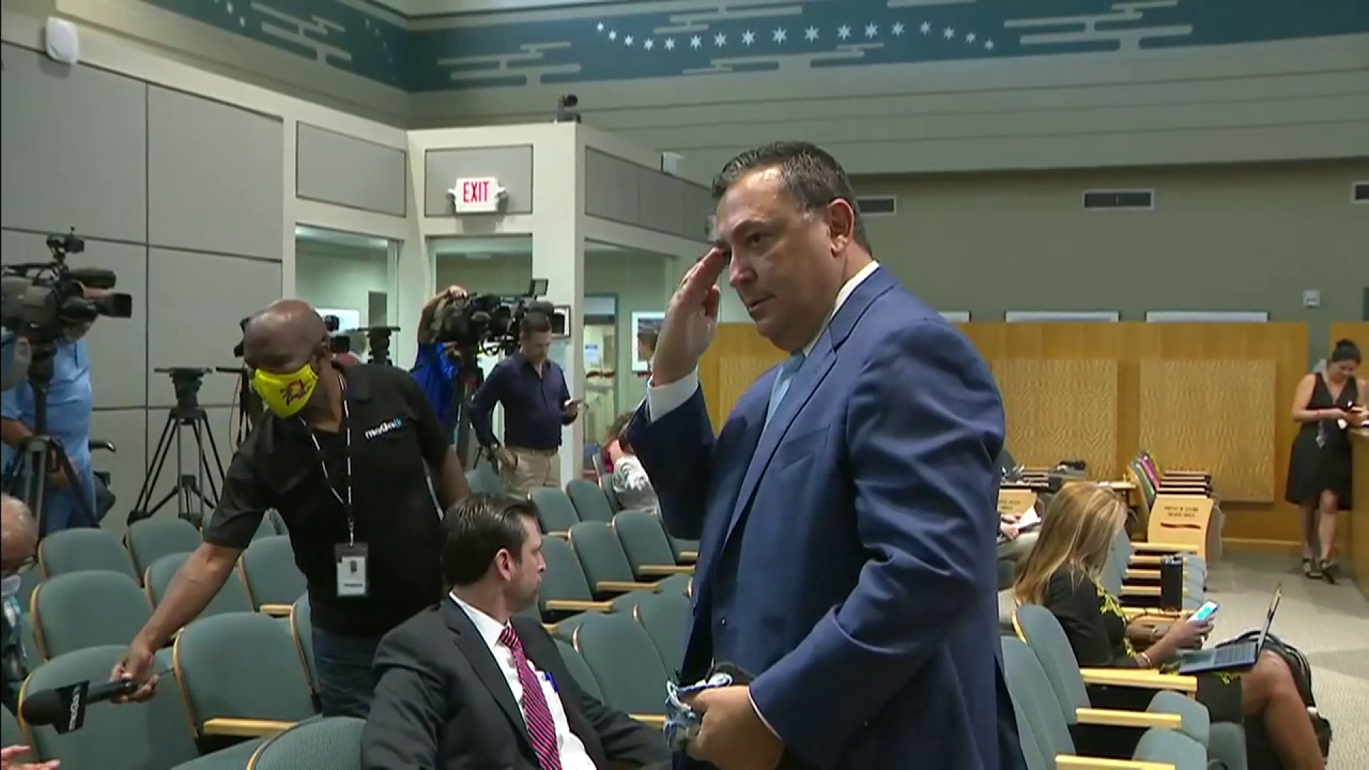 Assistants testify against Miami Police Chief Acevedo in special commission meeting