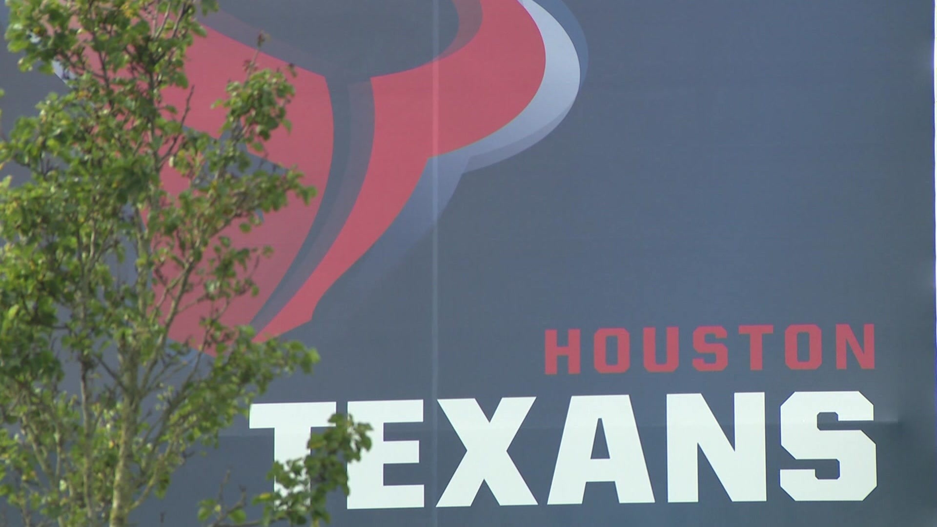 London prepares to host Texans this weekend for international game