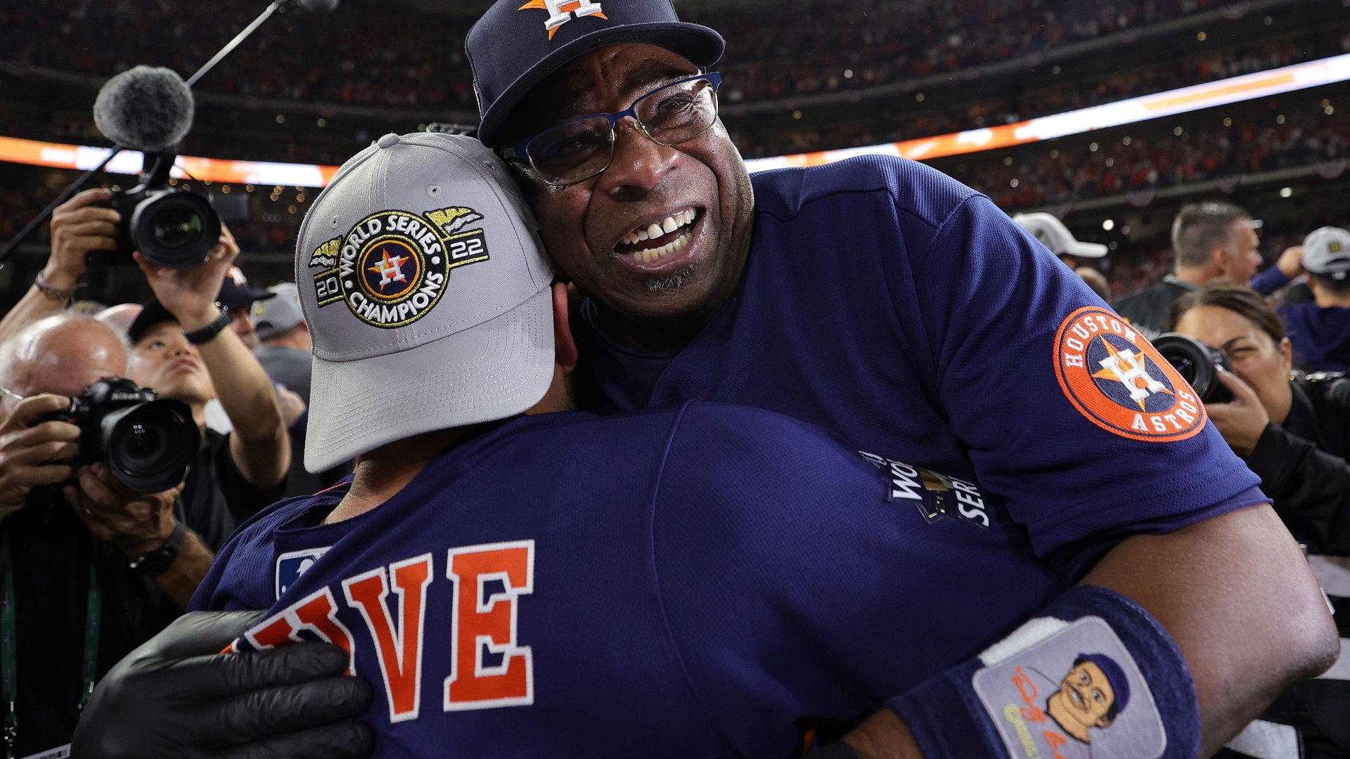 Astros Manager Dusty Baker Earns Elusive World Series Ring - SI Kids:  Sports News for Kids, Kids Games and More