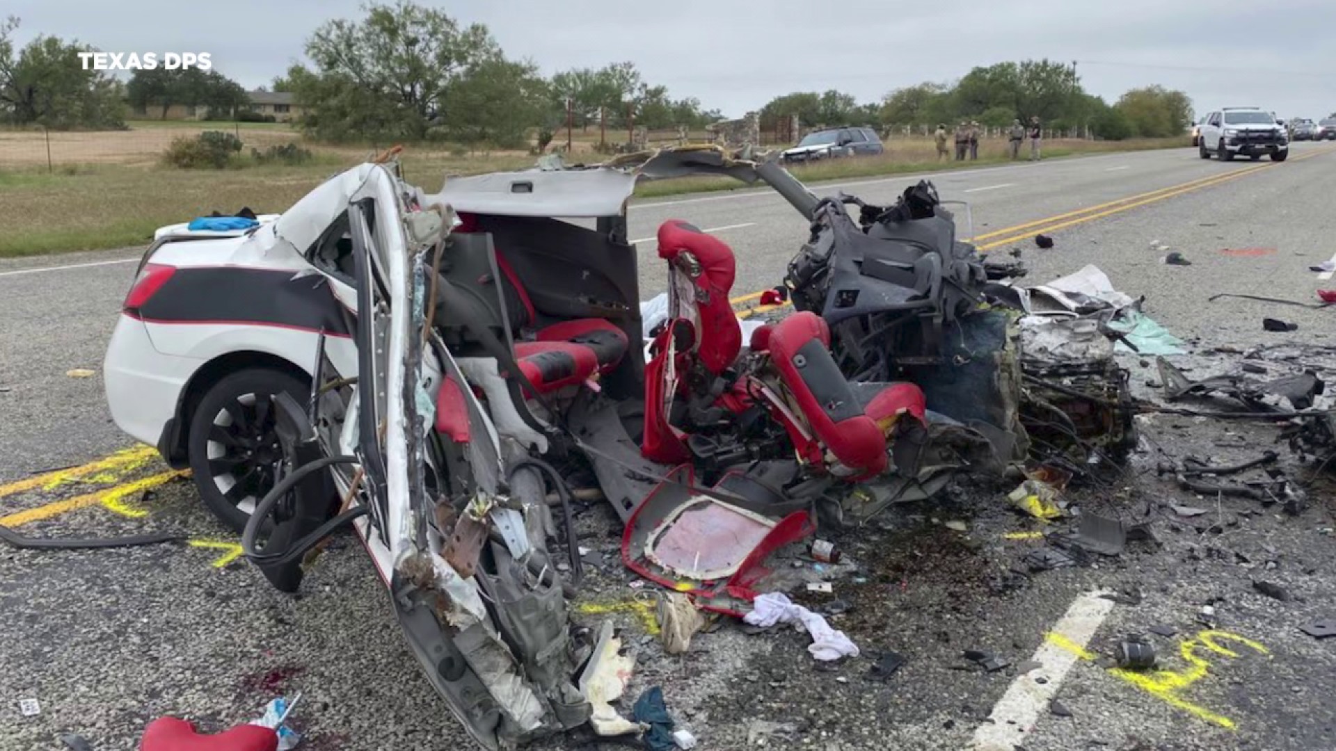 6 People Die in Texas Crash Involving More Than 100 Vehicles - The