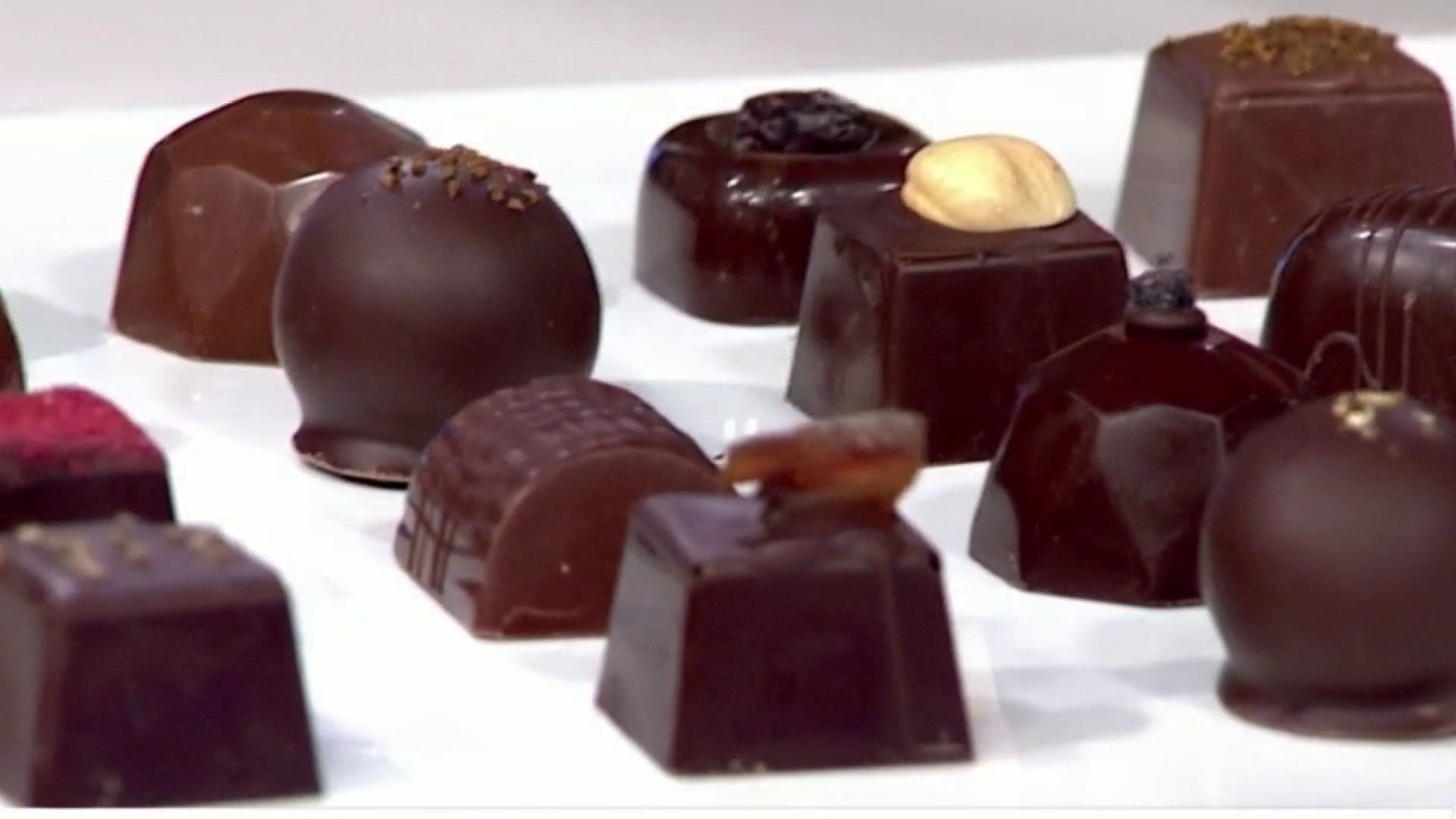 Make gourmet chocolate at home for the holidays! - WDIV ClickOnDetroit