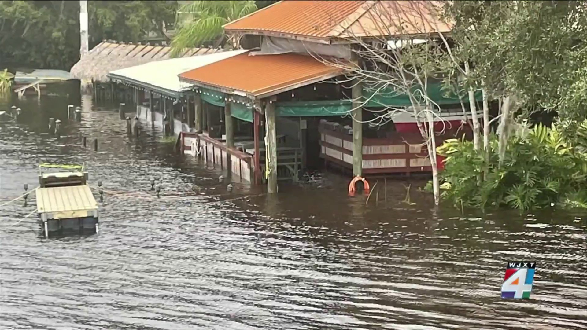 NFL star comes to rescue at Surf City restaurant – Orange County Register