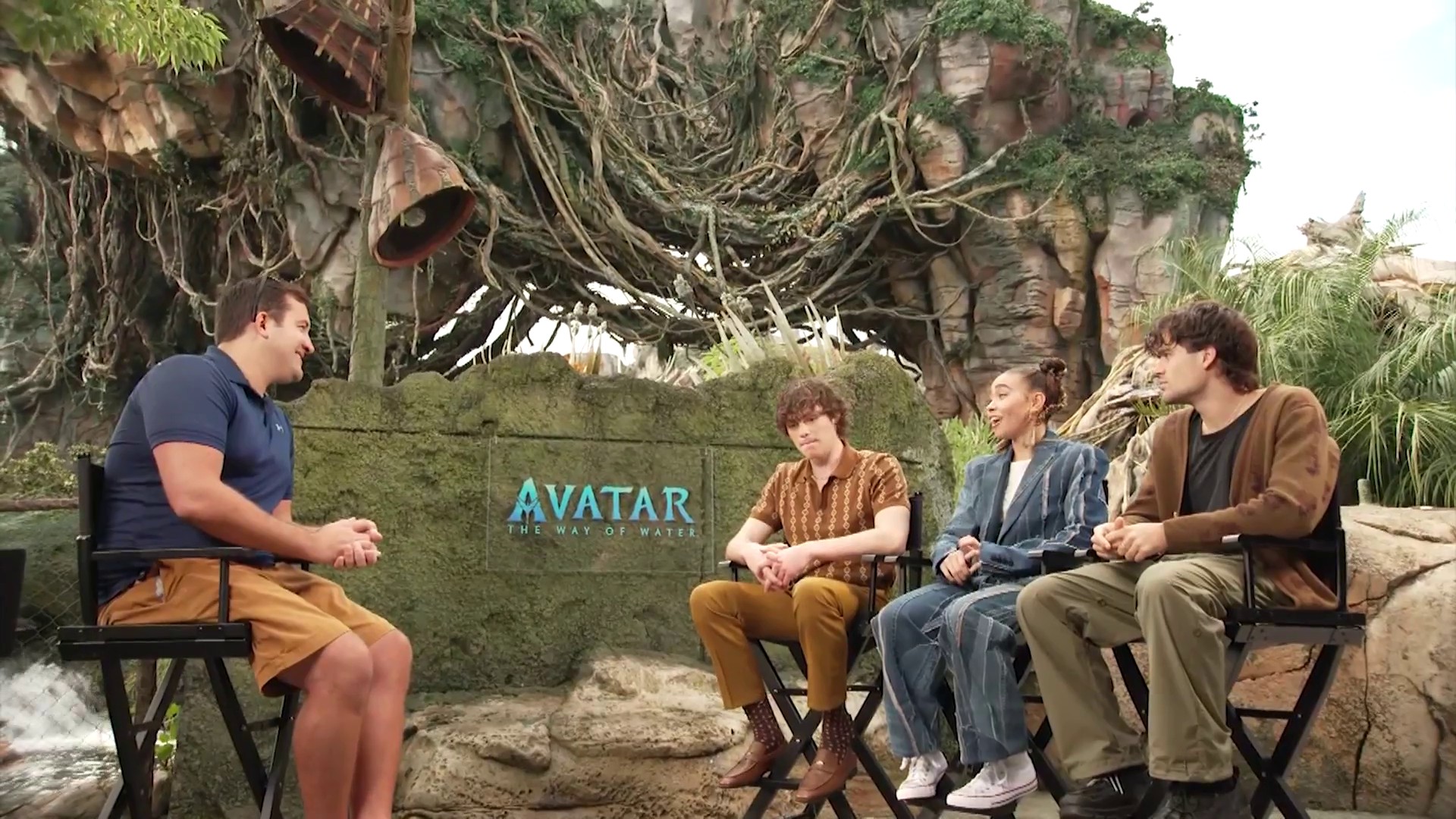 Cast of 'Avatar: The Way of Water' visit Walt Disney World, talk new film