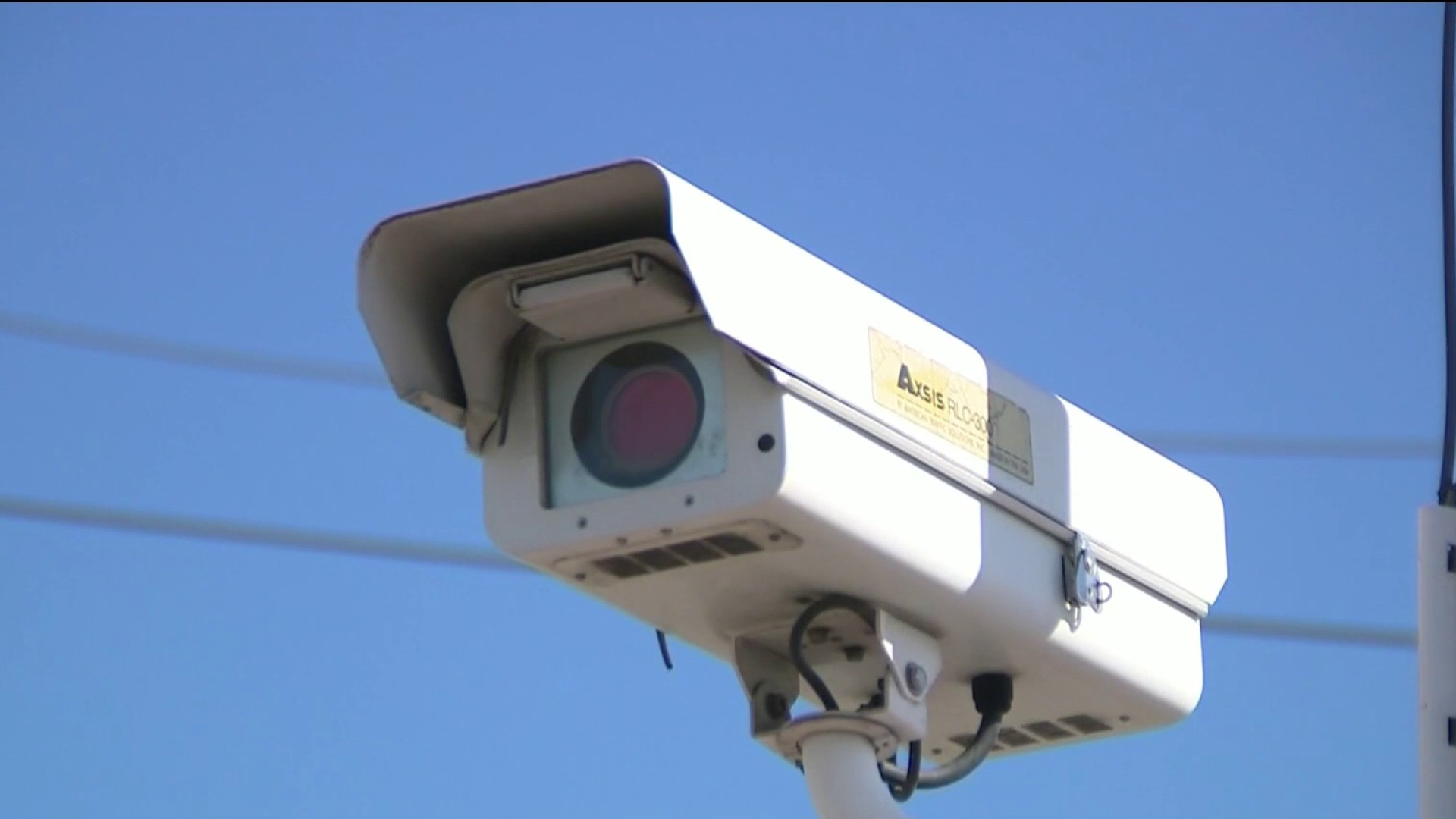 Red light cameras are still operating in Humble, but are