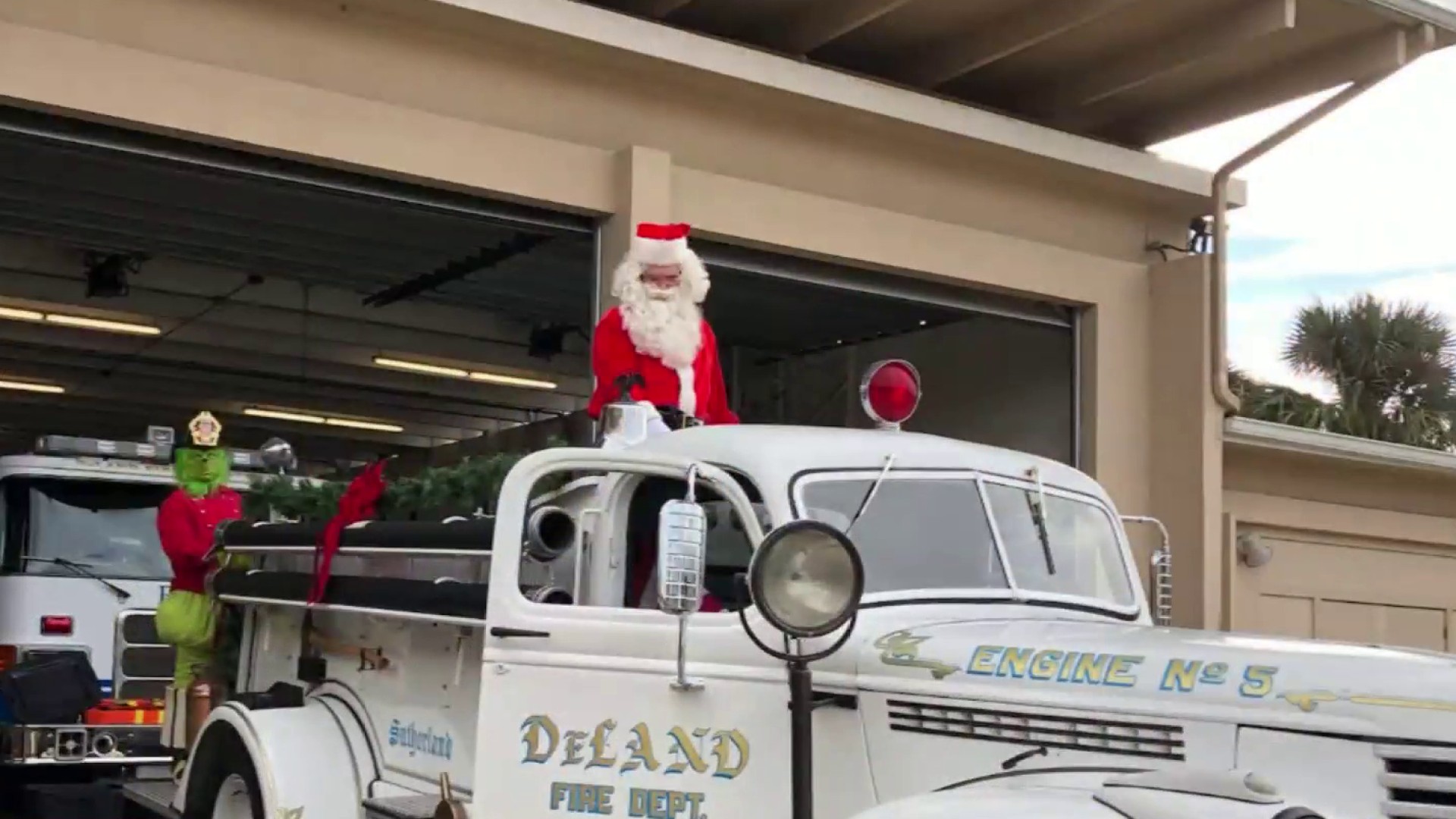 Deland Fl Christmas Parade 2022 Covid-19 Cancels Deland Christmas Parade, Forcing City To Find New Ways To  Stay Merry